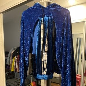 Blue crop and joggers set